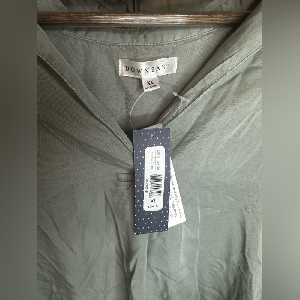 Down East women’s back in town top XL NWT​ - Picture 3 of 11